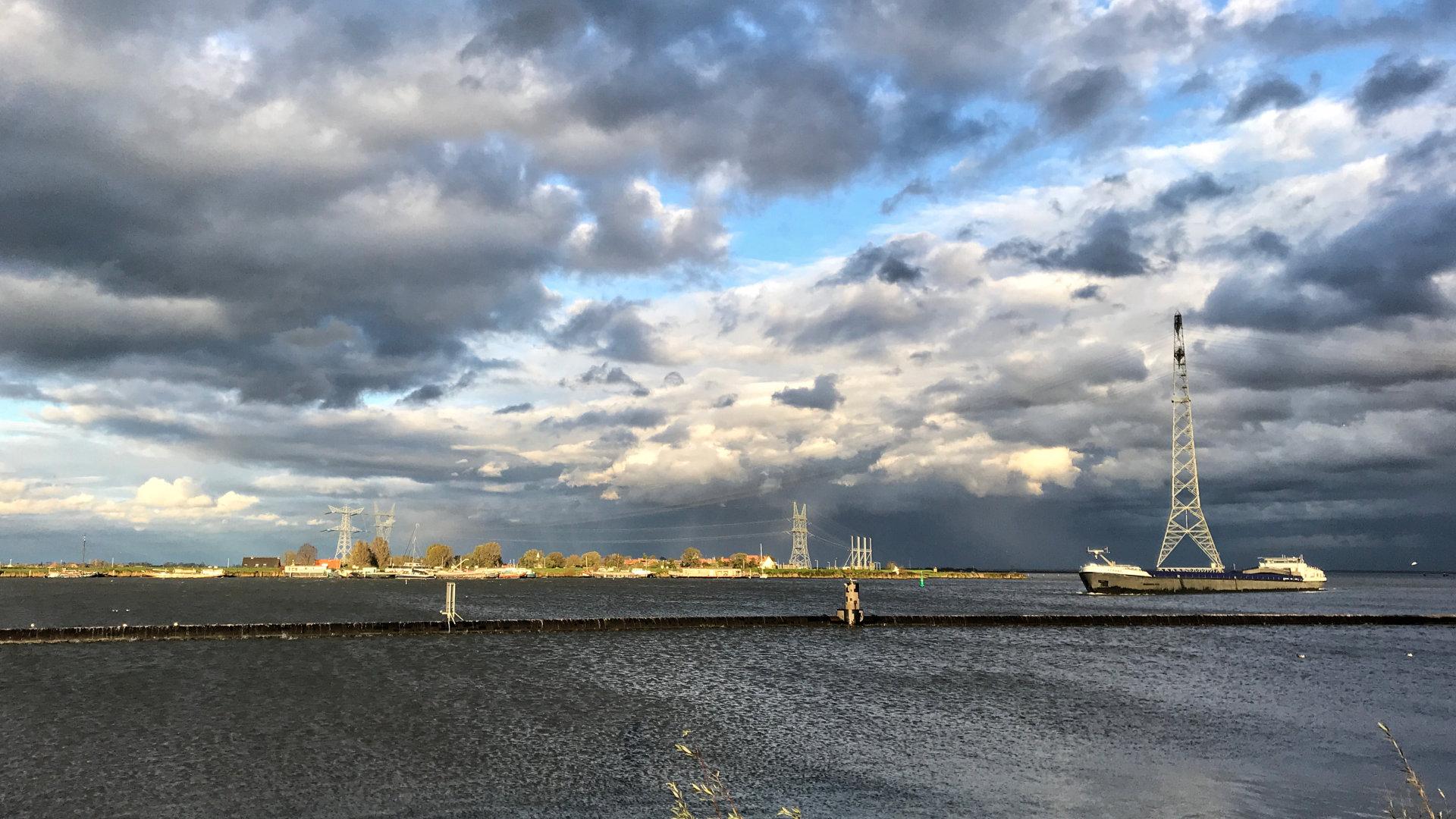 afternoon Durgerdam #durgerdam #photography #skyporn #sky #cloudporn #cloud #rainbow #ijsselmeer
